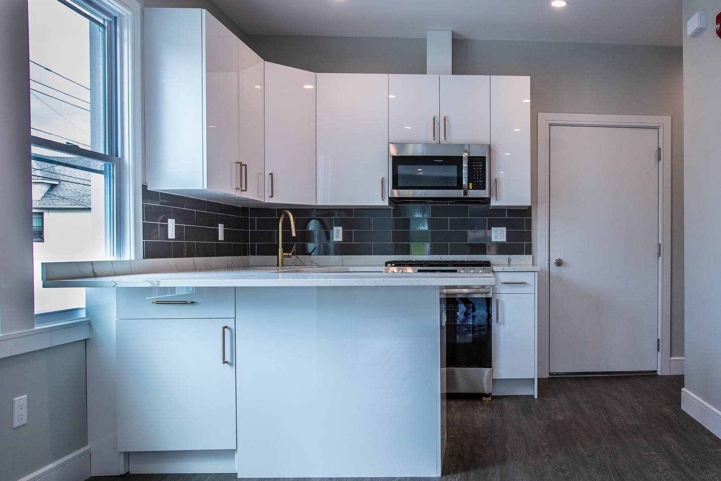 Contemporary White Kitchen Renovation — photo 3, Upper West Side